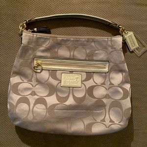 ⏰FINAL SALE! ⏰Coach Gold Poppy Signature Handbag